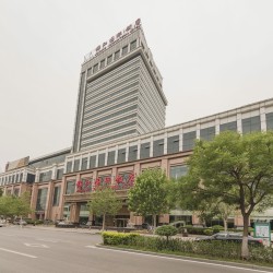 河北 唐山锦江国际饭店 标准房1晚(含双早+中式套餐)