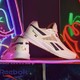 Reebok 锐步 PHEEHAN RUN 4SE FU7869 男子运动鞋