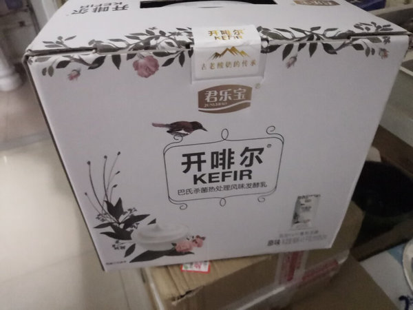 全家都喜欢喝酸奶，开菲尔大品牌，一直在购