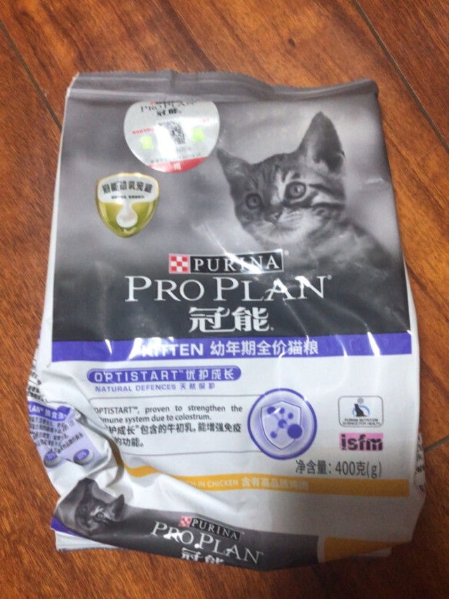 颗粒大小很不错，香味闻上去也很好的猫粮