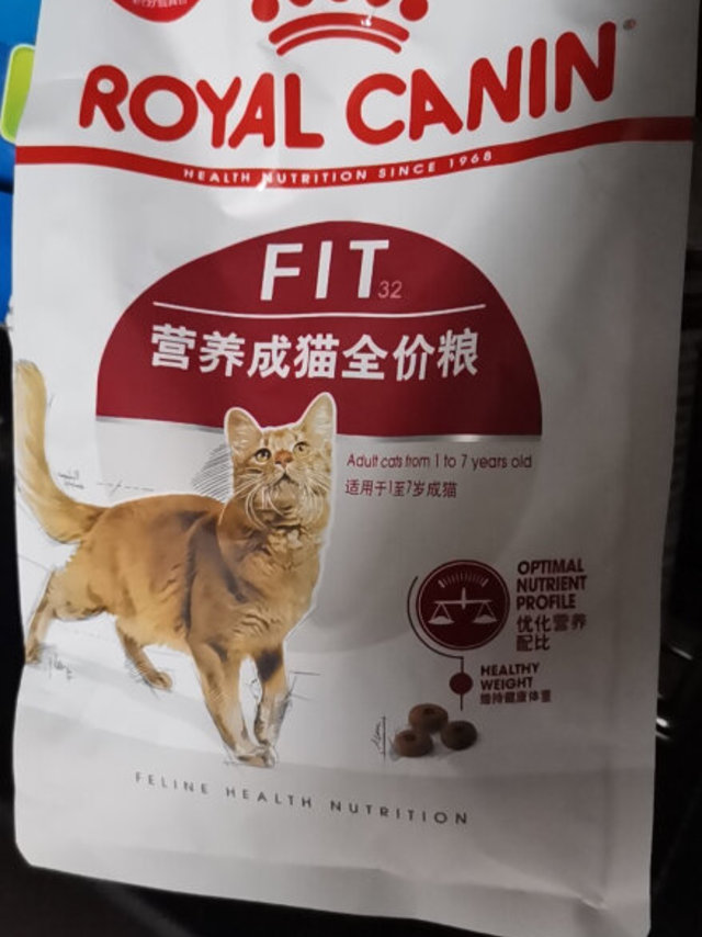 适口性：适口很好，成猫喜欢。颗粒大小：大