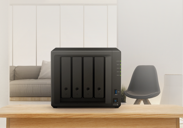 Synology 群晖 DS920+ 四核心四盘位 NAS网络存储服务器