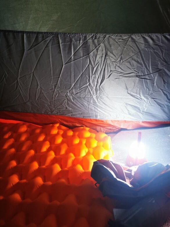 买了两个，一个单人，一个双人的。垫子质量