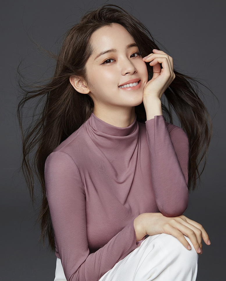 ubrasuu72003欧阳娜娜打底衫