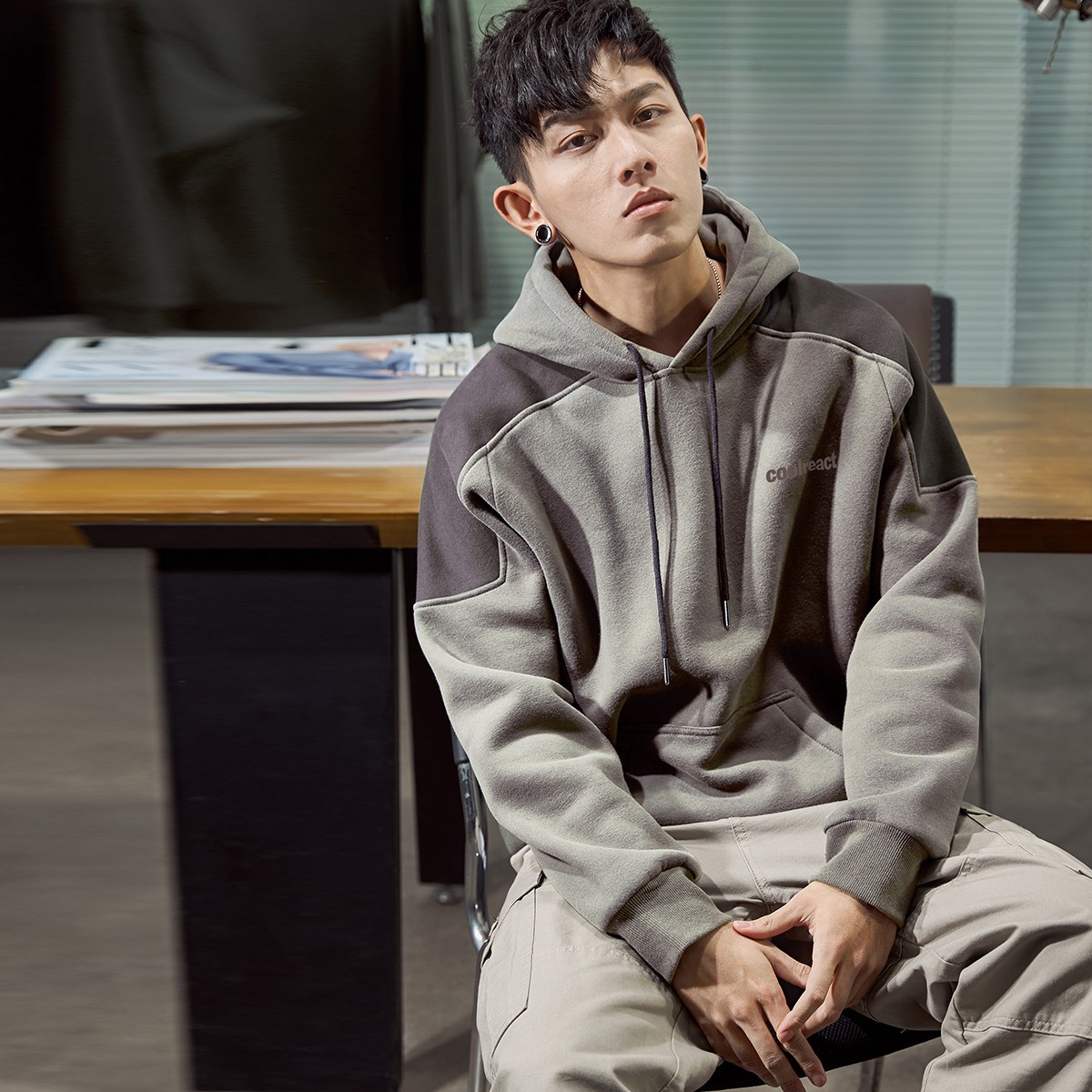 促销活动：唯品会 12.8特卖大会高潮期