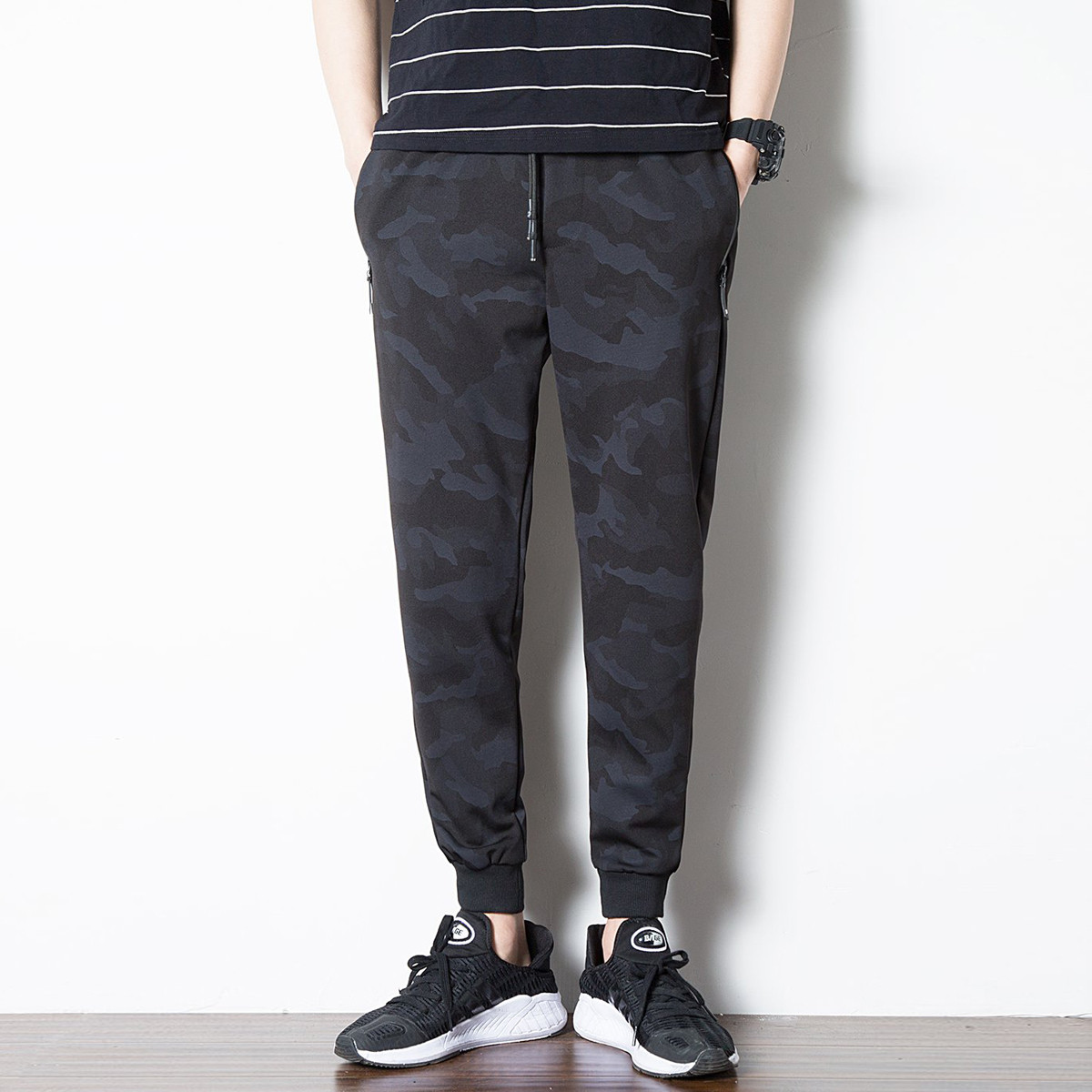 促销活动：唯品会 12.8特卖大会高潮期