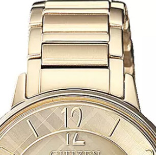 CITIZEN 西铁城 光动能腕表系列 EM0523-86P 女士光动能手表 31mm 金盘 镀金不锈钢表带 圆形