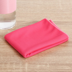 中国台湾制冷感运动毛巾吸汗巾跑步篮球手腕擦汗速干降温凉感冰巾