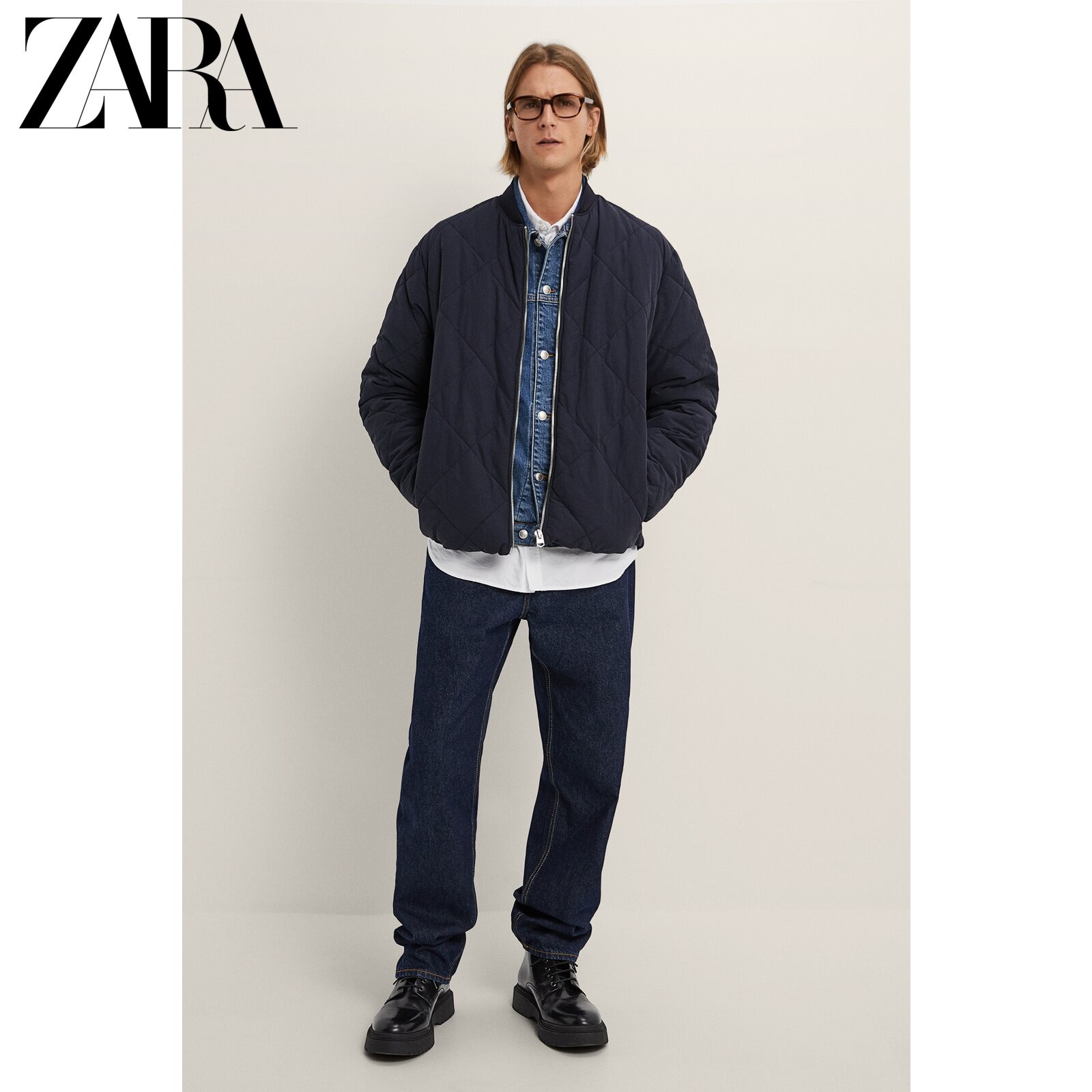 zara04317300401男装菱形纹棉服