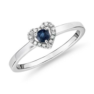 Blue Nile 小巧蓝宝石与钻石密钉心形戒指