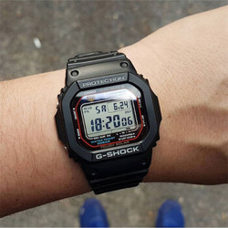 卡西欧(CASIO)手表男 G-SHOCK巨G经典小方块头文字D防水运动方形男表 小红圈光动能电波款GW-M5610-1