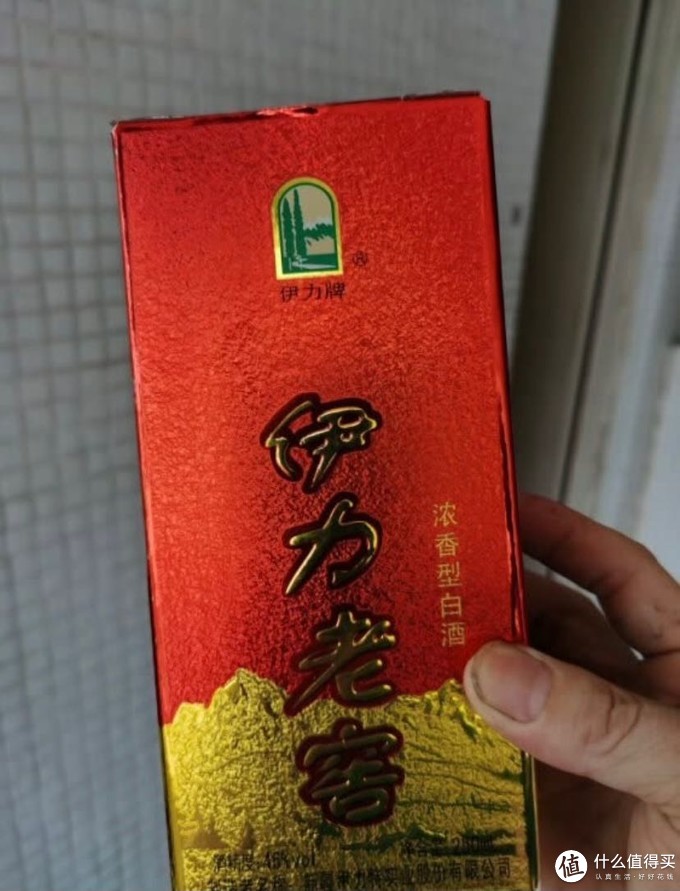 伊力特白酒