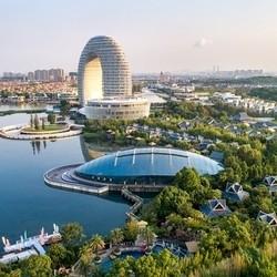 天籁之梦湖州太湖温泉别墅度假酒店 露台园景单卧别墅1晚(含早餐+月亮温泉门票2张)