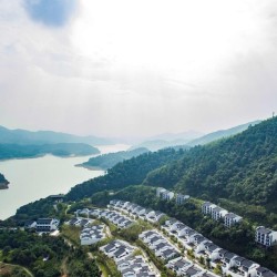 俯瞰湖景,坐拥竹海!阿丽拉·安吉 湖景大床房2晚(含双人早餐+下午茶+欢迎水果+6项酒店室内外活动体验)