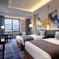 上海三甲港绿地铂瑞酒店豪华房2晚（含早餐+梦幻王国门票）