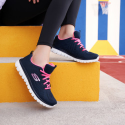 Skechers斯凯奇轻便透气网布休闲运动鞋女子软弹减震跑步鞋