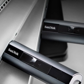 SanDisk 闪迪 至尊超极速系列 CZ880 USB 3.2 Gen 固态U盘 黑色 512GB USB