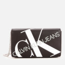 Calvin Klein Jeans 女士徽标斜挎包