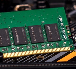 KINGBANK 金百达 DDR4 2400MHz 台式机内存 8GB