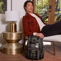 TUMI 途明 Alpha Bravo系列  男士双肩背包