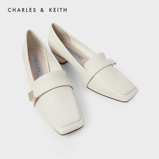 CHARLES&KEITH2021早春新品CK1-60580198女金属装饰方头乐福鞋（34、Sand沙色）