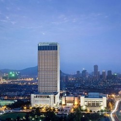 无锡君来洲际酒店 洲际景观大床房1晚(含早+日料套餐/双人晚餐)