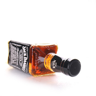 JACK DANIEL‘S 杰克丹尼 黑标 调和 田纳西威士忌 40%vol 375ml