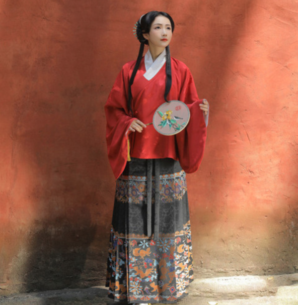 商品兰若庭 明制汉服 如意松鼠 女士一片式马面裙 sv7709 黑色 l