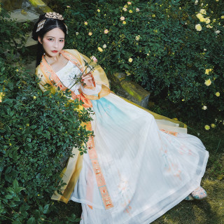 都城南庄 宋制汉服 玉倾城 女士内层褙子 白色 xl