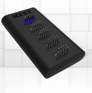 NZXT 恩杰 IU03 USB 2.0 四口集线器 黑色