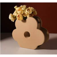 BHM 贝汉美 北欧创意陶瓷花朵花瓶 8*16*18.5cm
