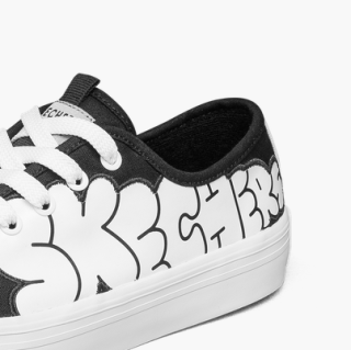 SKECHERS 斯凯奇 STREET系列 Jeremyville联名款 女子运动帆布鞋 66666301-BKW 黑色/白色 37