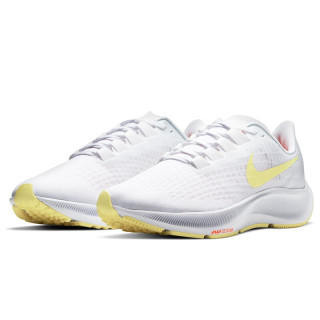 NIKE 耐克 Air Zoom Pegasus 37 女子跑鞋 BQ9647-105 米白黄 36.5