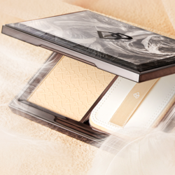 perfectdiary完美日记羽缎柔雾遮瑕粉饼b02自然白皙7g