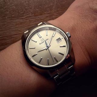 Grand Seiko 冠蓝狮 Heritage Collection系列 40毫米石英腕表 SBGV205G