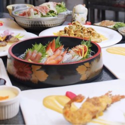 CallBox海鲜餐厅帝王蟹4人餐299元!毛血旺酸菜鱼99元2-3人餐!