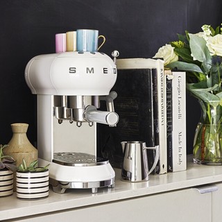 Smeg 斯麦格 ECF01 咖啡机 1.5L 珍珠白