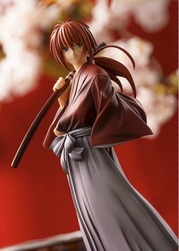 这款绯村剑心的手办高约17cm,造型选取了《浪客剑心:明治剑客浪漫谭》