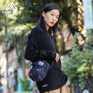 BEAMSBOY X GREGORY格里高利限定QUICKPOCKET M PLUS城市斜跨包(均码、Midnight Floral-(花色))