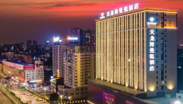 周末不加价天龙湾曼悦酒店南宁西大店豪华大床房2晚连住