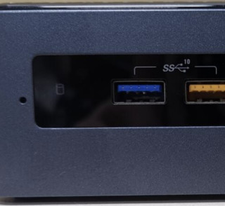 intel 英特尔 NUC8i5BEHS 台式机 黑色(酷睿i5-8260U、核芯显卡、8GB、240GB SSD、风冷)