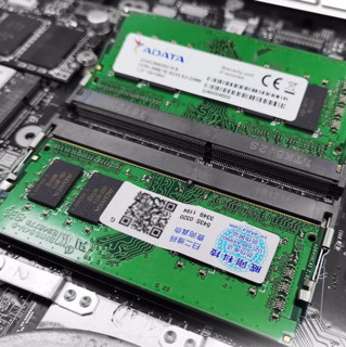 ADATA 威刚 万紫千红系列 DDR4 3200MHz 笔记本内存 普条 绿色 4GB