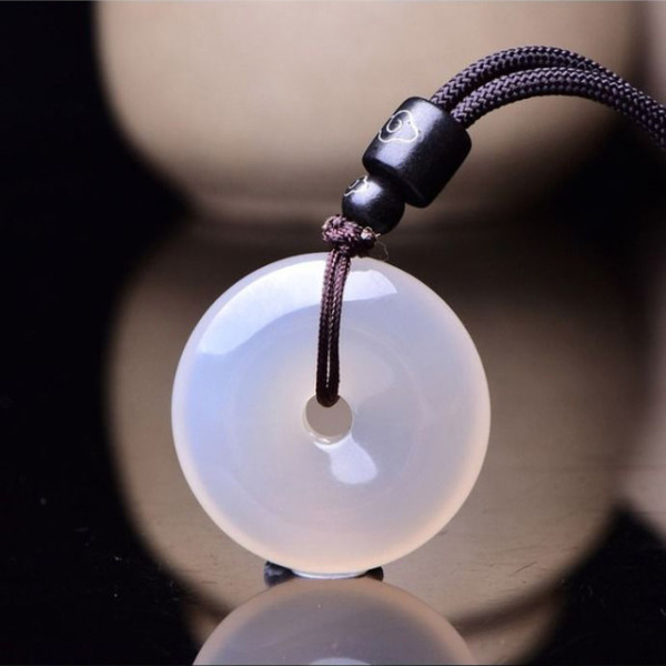 天然宝藏玉髓平安扣吊坠配饰黑绳φ30mm厚度7mm