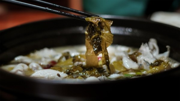 溪雨观酸菜鱼日月光店2-3人特色酸菜鱼套餐