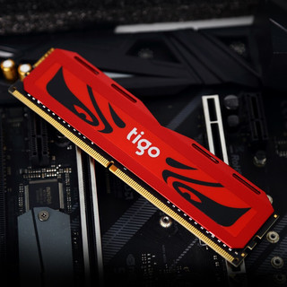 tigo 金泰克 骁帅系列 DDR4 2666MHz 台式机内存 马甲条 红色 16GB
