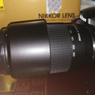 Nikon 尼康 AF 70-300mm F4.0 远摄变焦镜头 尼康F卡口 62mm