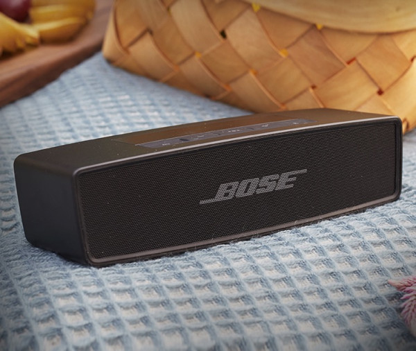 小编精选bosesoundlinkminiii蓝牙扬声器特别版