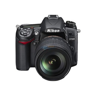 Nikon 尼康 D7000 APS-C画幅 数码单反相机 黑色 AF-S DX 18-105mm F3.5 G ED VR 变焦镜头 单镜头套机