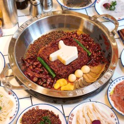 贤合庄·北京14店通用,圈粉大半个娱乐圈,撞星率极高!