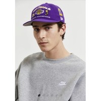 UO New Era 紫色棒球帽